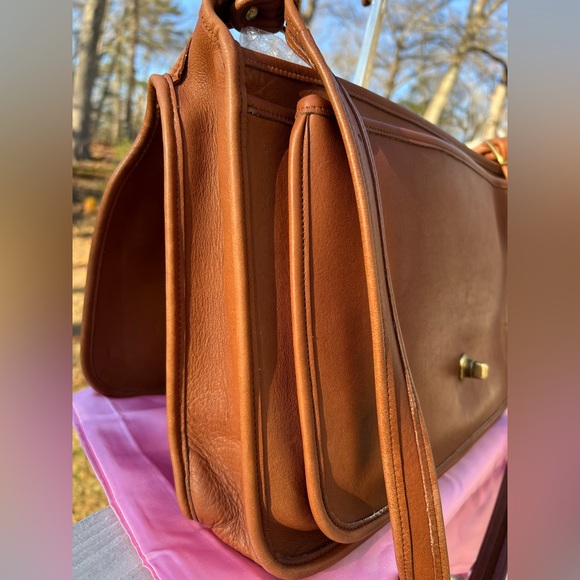VINTAGE COACH METROPOLITAN LEATHER BRIEFCASE - Picture 5 of 15